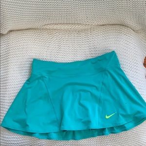 Nike tennis skirt